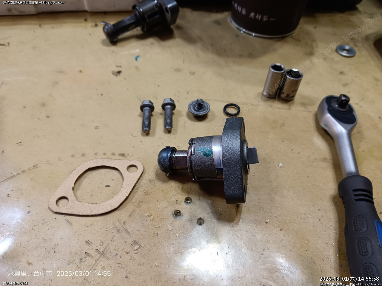 KTM Duke 390 更換內鏈調整器 排氣管上耐熱漆