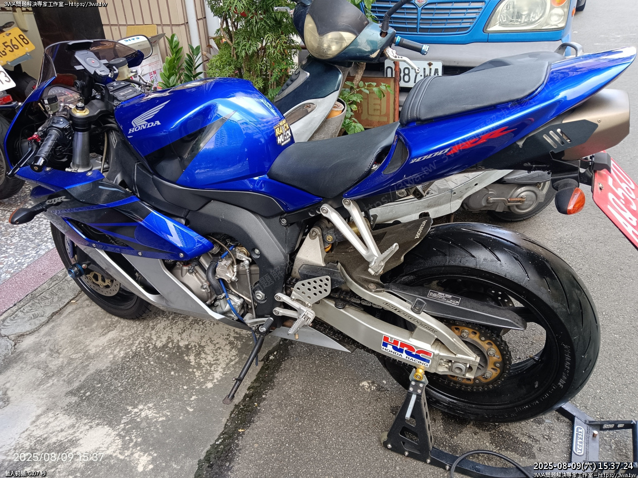 CBR1000RR 後輪氣嘴更換