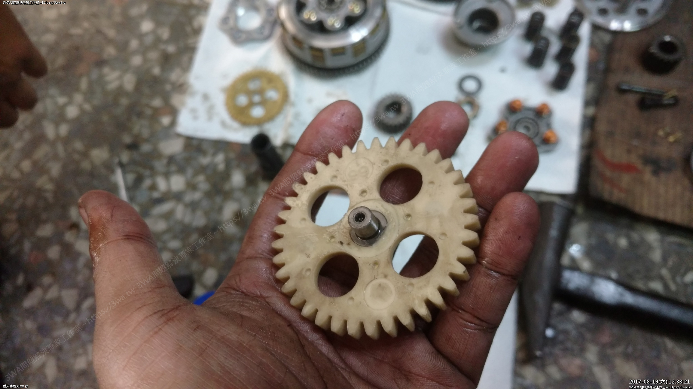 //www.3wa.tw/photo/small.php?w_size=1280&compassion=95&file_name=users/shadow/1503157335_16.jpg&rotate=90