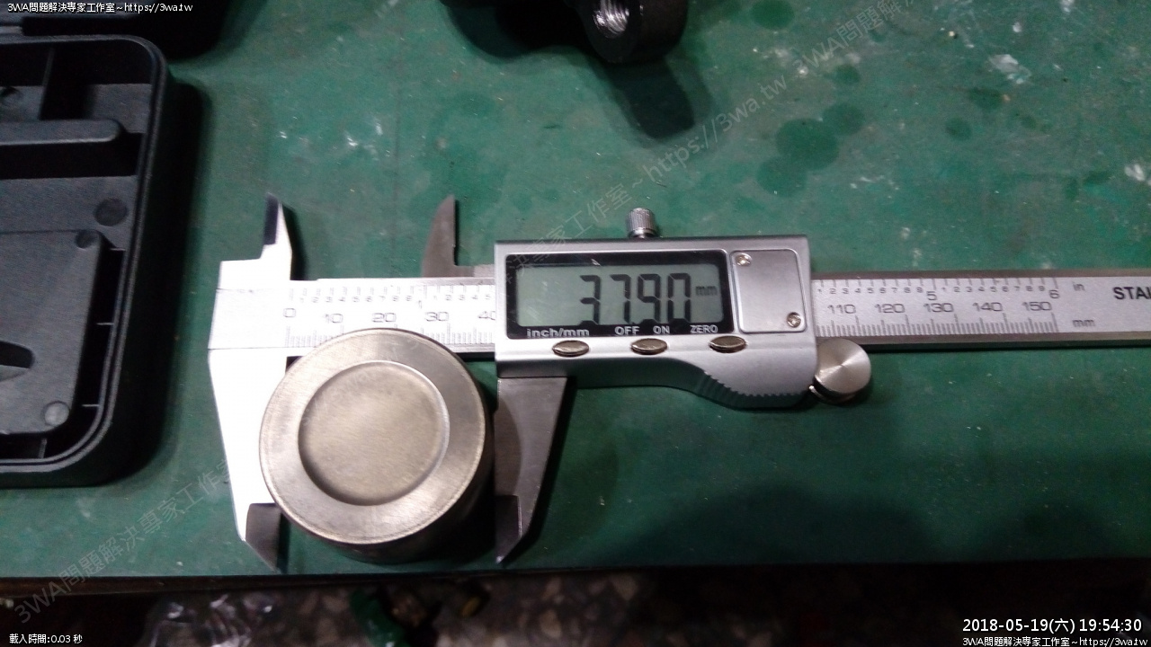 //www.3wa.tw/photo/small.php?w_size=1280&compassion=95&file_name=users/shadow/1526877804.jpg&rotate=180